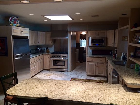 4th image of 1623 Westminster Pl