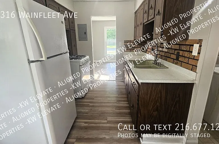 13316 Wainfleet Ave — Photo 3