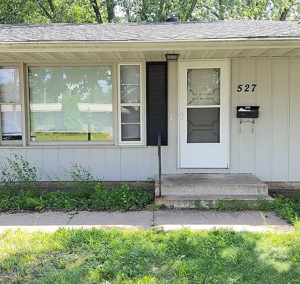 527 E Lexington Blvd — Photo 13