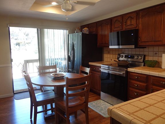 3rd image of 606 N Easy St APT B
