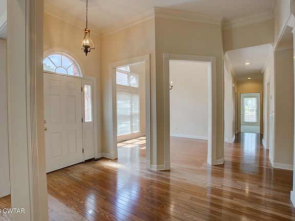 3rd image of 7 Sutton Pl