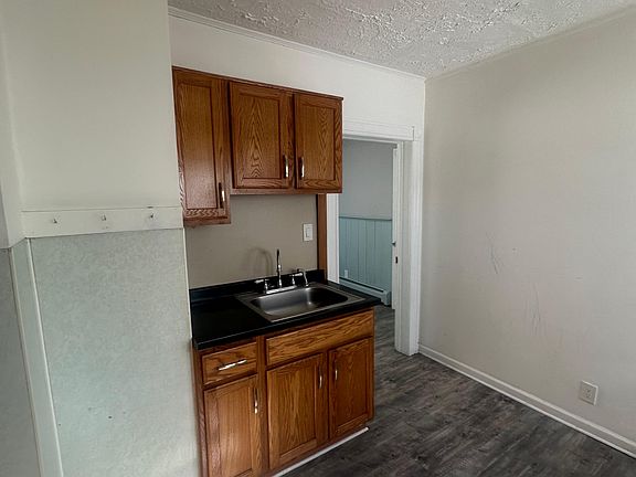 3rd image of 16 Main St #C