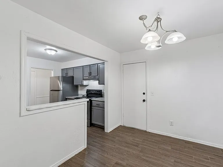 8514 Candlewood Dr — Photo 23