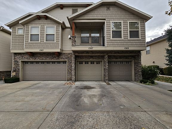 3rd image of 1387 W Stone Meadow Dr