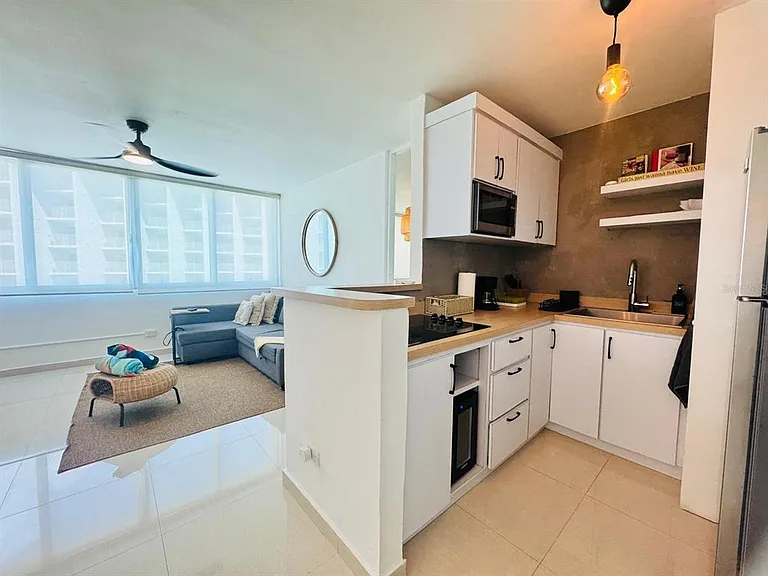 PR 187 Cond. Mar De Isla Verde — Photo 12