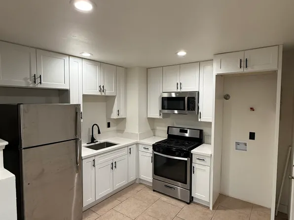 (undisclosed Address), Long Beach, CA 90810