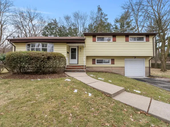 61 Sherman Ave, Closter, NJ 07624