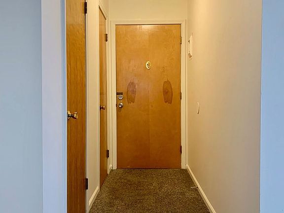 3rd image of 2085 Eastern Ave SE APT 1
