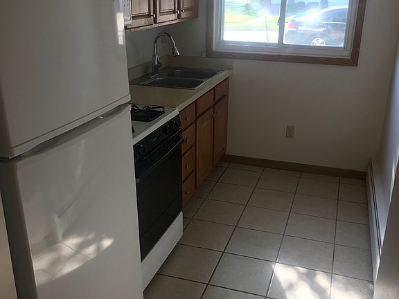 4th image of 1784-1796 W 38th St #1794