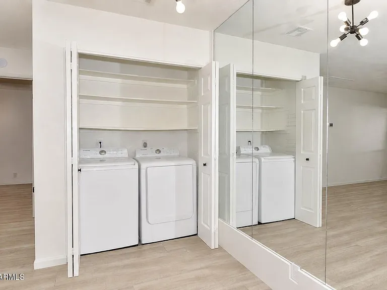 20402 N 6th Dr #6 — Photo 30