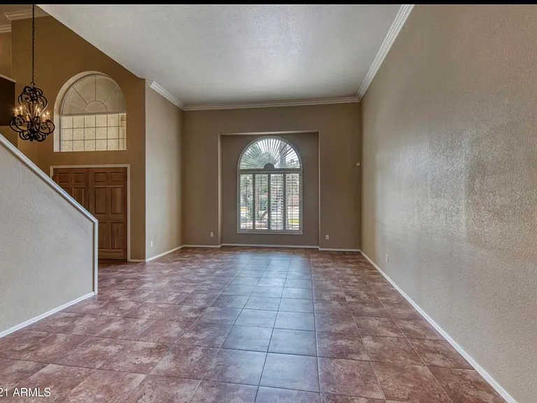 15811 N 9th Ave — Photo 10