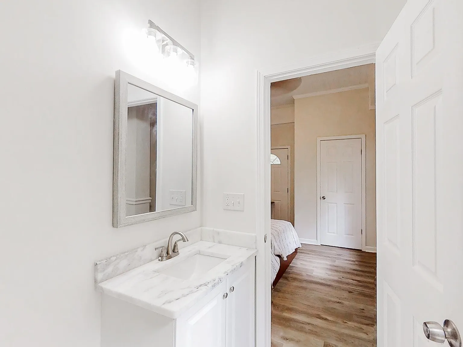 4 bed, 5.0 bath, 1780 sqft, $1,122 — Photo 4