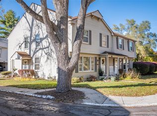 2171 Park Place Dr, Walled Lake, MI 48390