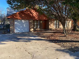 103 Mesa Moor Dr, Glenn Heights, TX 75154