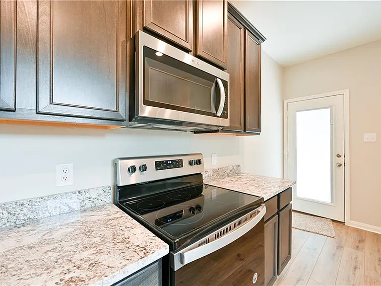 218 Mount Vernon Way — Photo 11