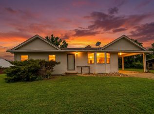 31 Main St, Oxford, AR 72565