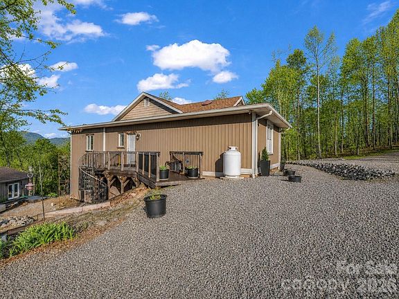 5th image of 261 Boland Dr