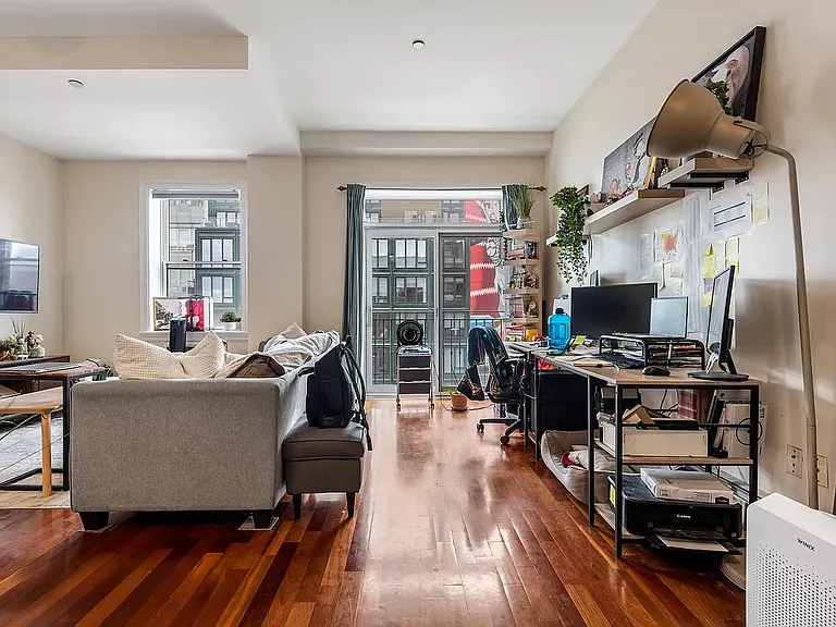1030 Jackson Ave #6C — Photo 4