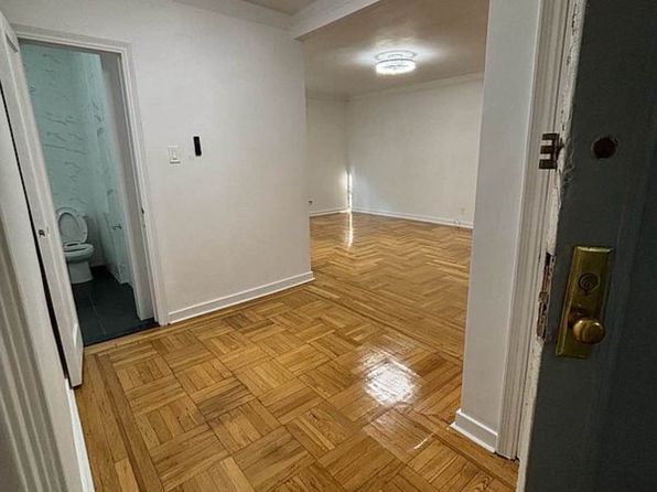 4107 42nd St APT 1H