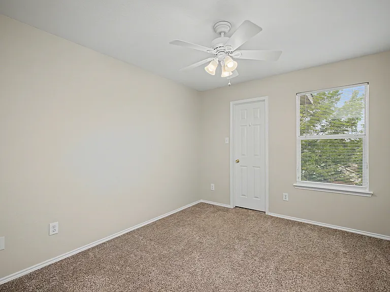 8401 Tribute Ln — Photo 15