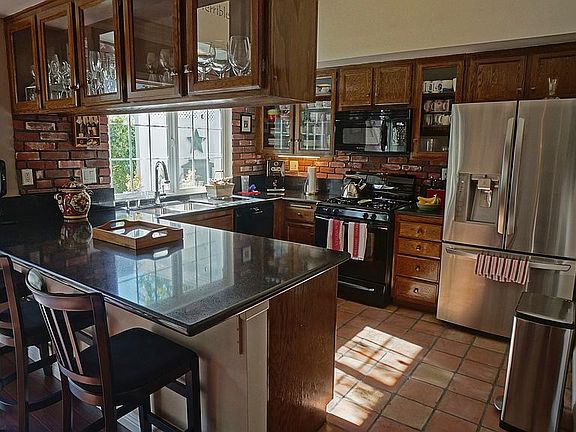 3rd image of 24018 Sag Harbor Ct