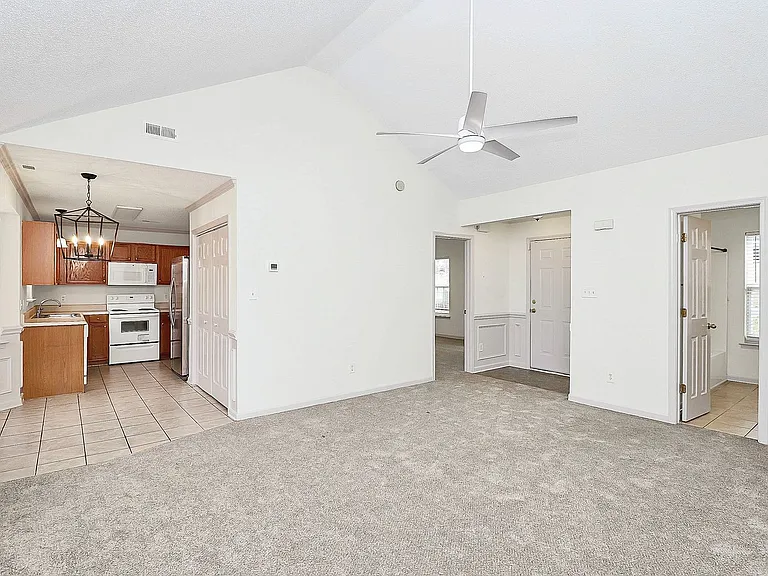 5923 Running Deer Rd — Photo 7