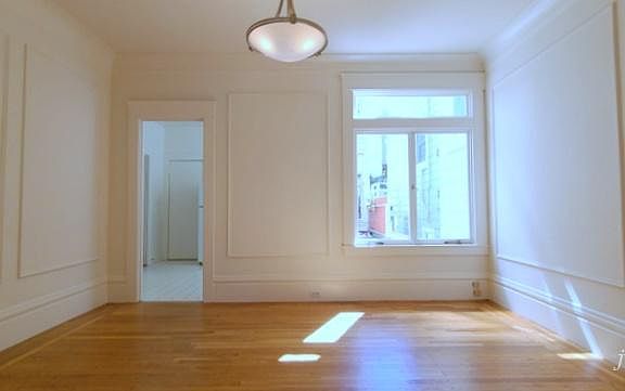 4th image of 2201 Lake St APT 3