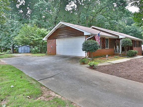 3rd image of 1684 Norton Estates Cir