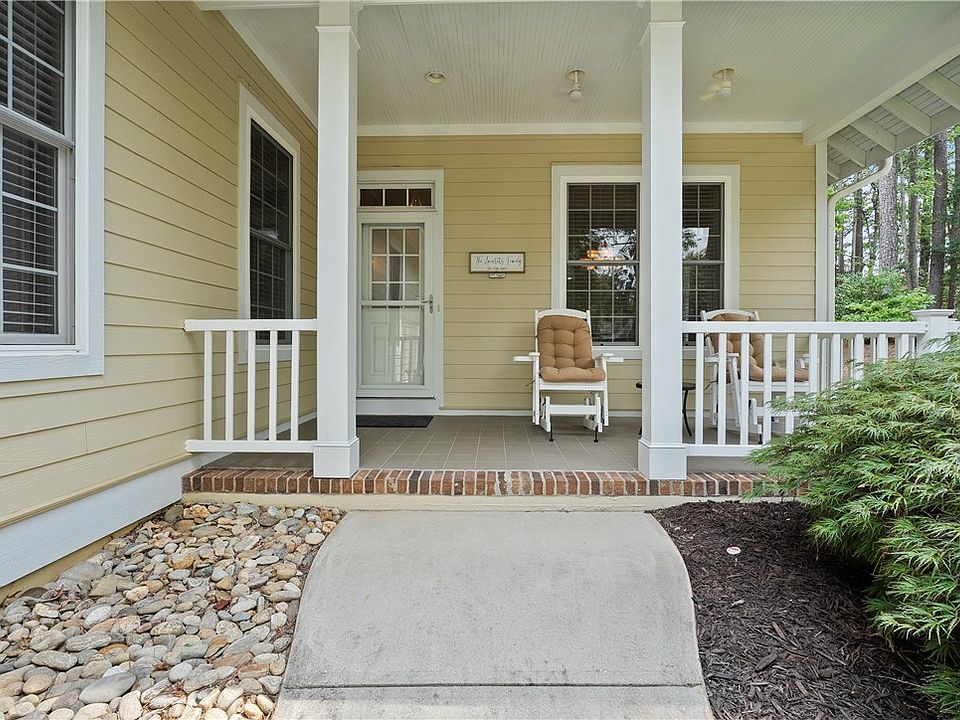 1st image of 102 Bowline Ct