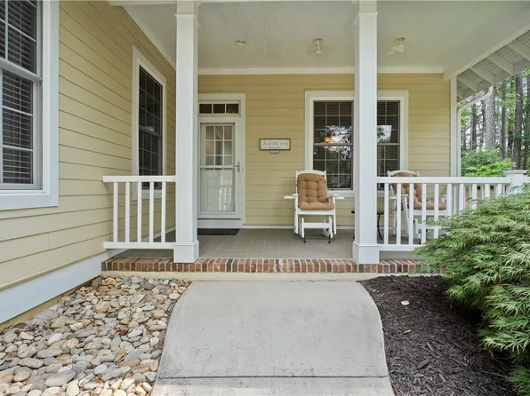 102 Bowline Ct, Salem, SC 29676