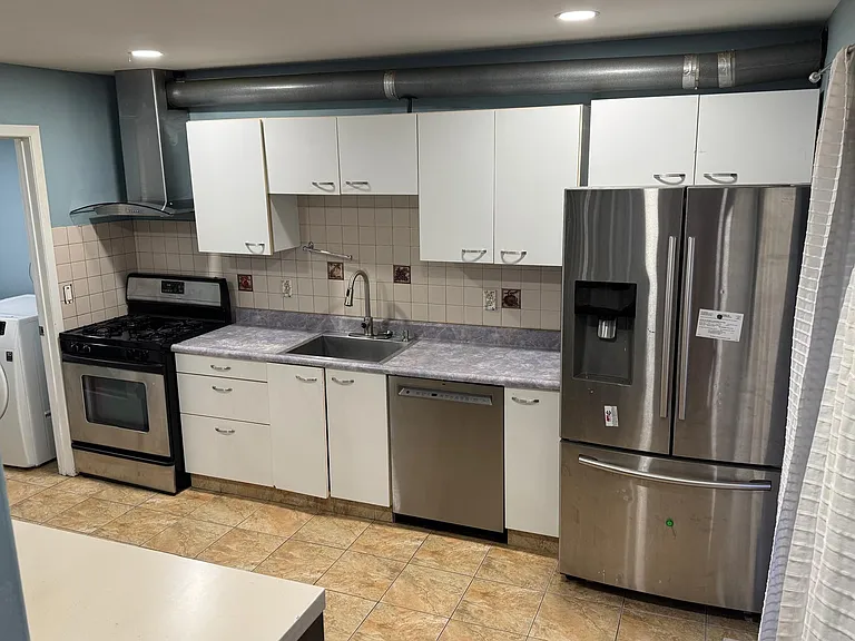 25 Bloomingdale Dr #4B — Photo 7