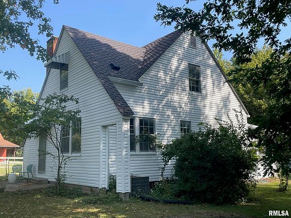 3rd image of 3711 S Illinois Ave