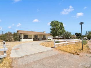 14753 Navajo Rd, Apple Valley, CA 92307