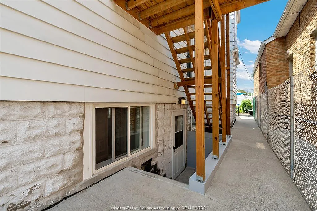 2 bed, $1,400 — Photo 2