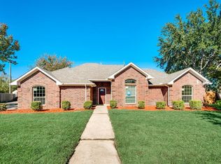 2113 Garner Ct, Rowlett, TX 75088