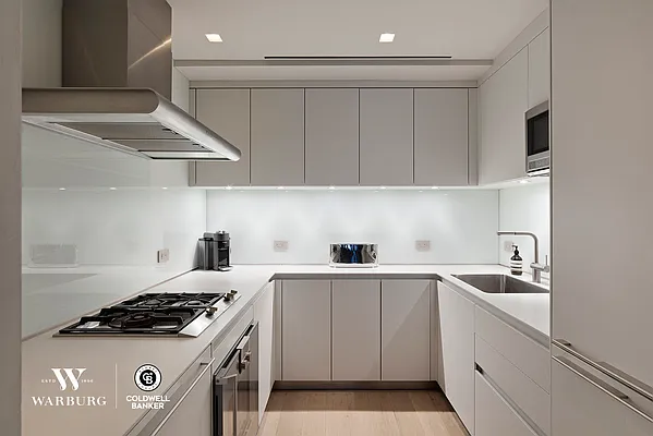 Sold by Coldwell Banker Warburg | media 8