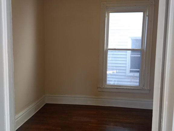 4th image of 1025 Douglas St NW #1