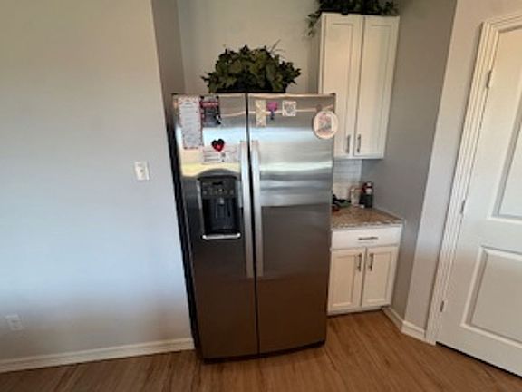 3rd image of 9116 SW 18th St