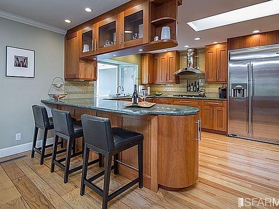 4th image of 3121 Rivera Dr