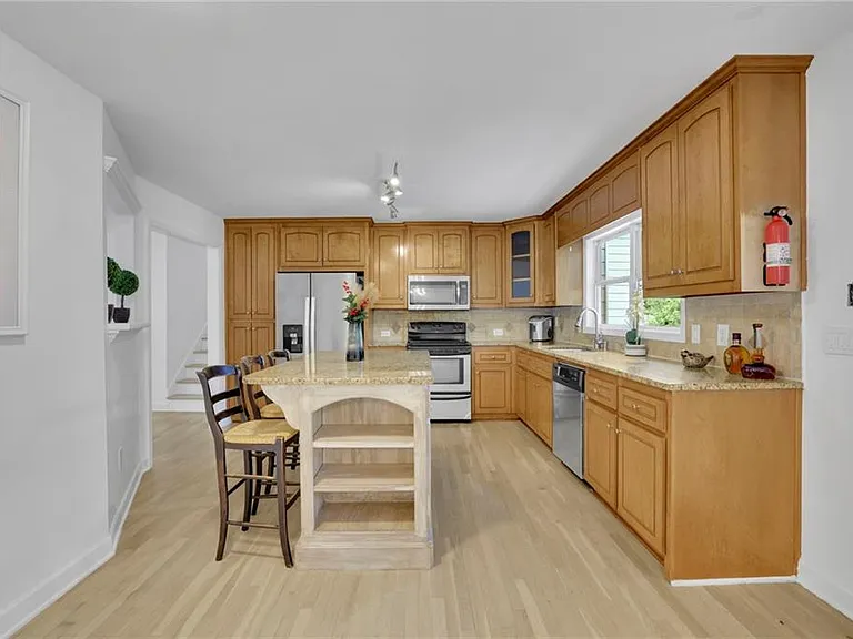 902 Whistler Ln — Photo 16