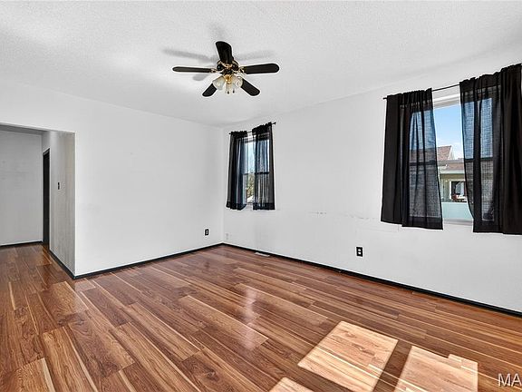 2nd image of 327 W Felton Ave