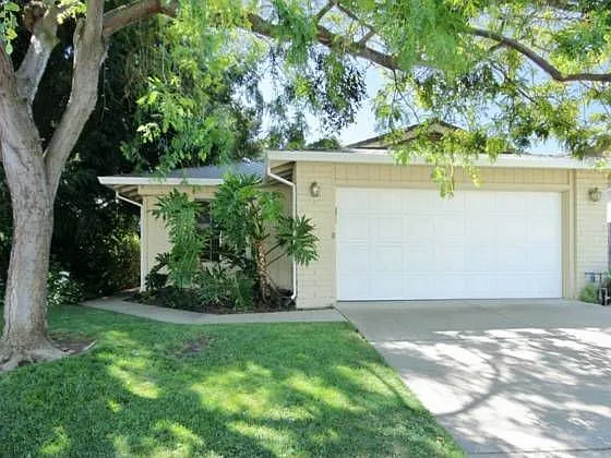 412 Blue Dolphin Way photo 1