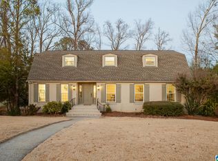 2140 Viking Cir, Vestavia Hills, AL 35216