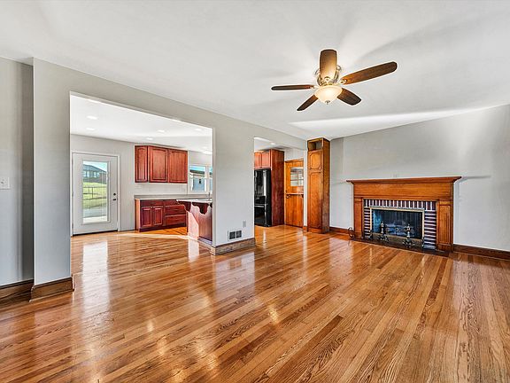 5th image of 2601 Lindenwood Dr