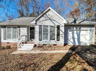 1521 Kempsey Cir, Fuquay Varina, NC 27526