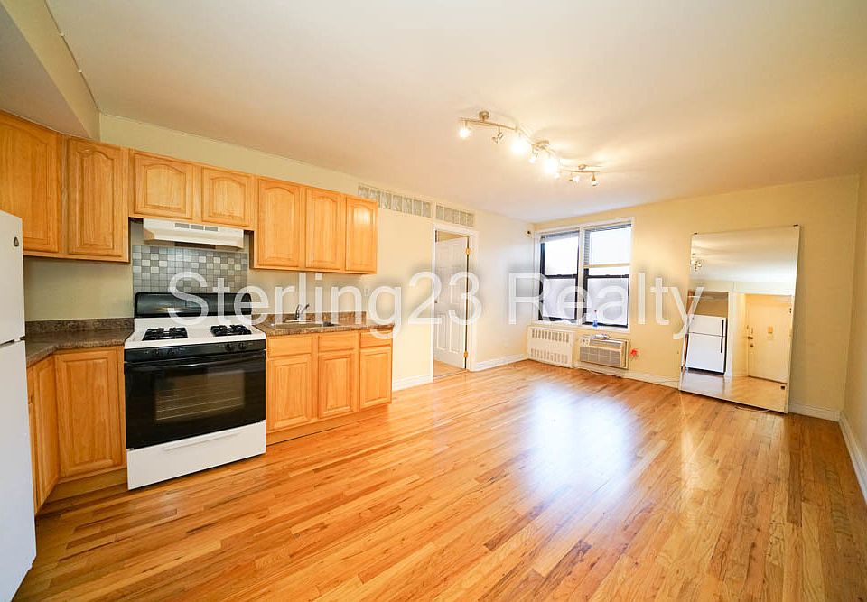 1st image of 25-34 Crescent St #2AA