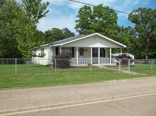 738 Beach Rd, Poplarville, MS 39470