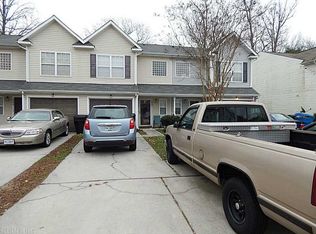 822 Admissions Ct, Virginia Beach, VA 23462
