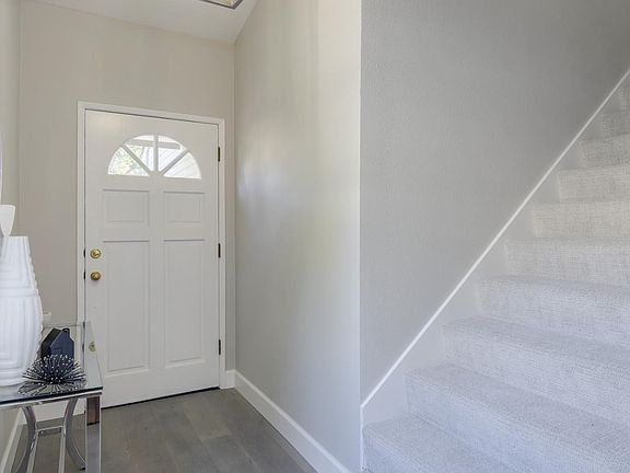 3rd image of 211 Chalet Woods Pl