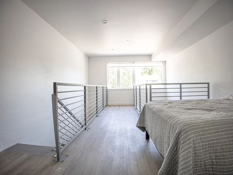 301D Apartments — Photo 12